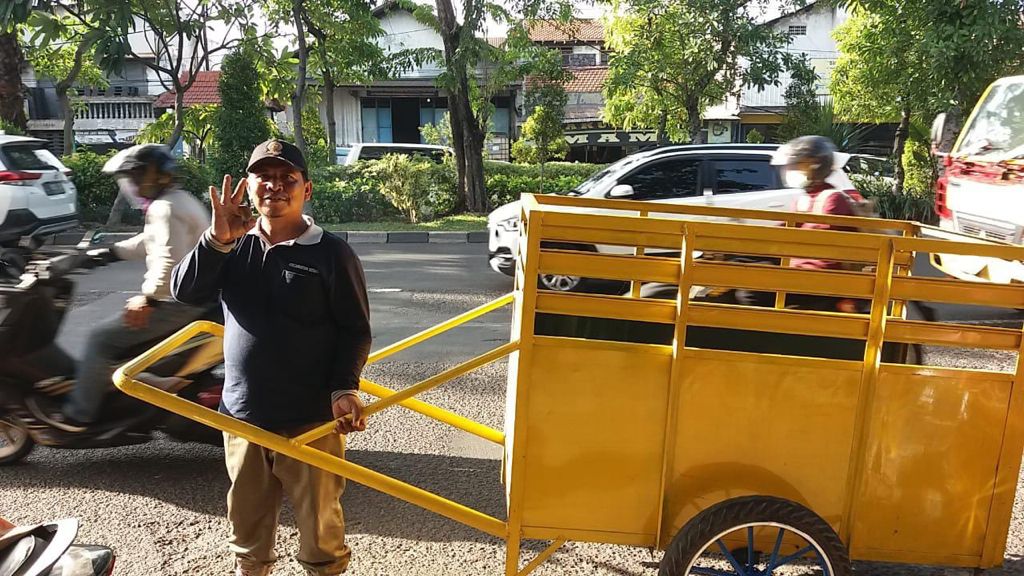 UPN “Veteran” Jawa Timur Optimalkan Manajemen Digital Tempat Pengolahan Sampah Terpadu Sopo Nyongko Desa Kalanganyar, Sedati, Sidoarjo UPN “Veteran” Jawa Timur Optimalkan Manajemen Digital Tempat Pengolahan Sampah Terpadu Sopo Nyongko Desa Kalanganyar, Sedati, Sidoarjo